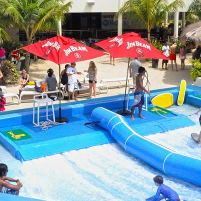 OEM Flowrider Surfing Simulator z pompą wodną o mocy 65kw i miękkim silnym PVC dla parków wodnych 15,3m*9,3m