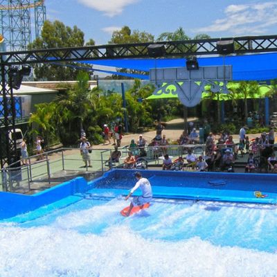 OEM Flowrider Surfing Simulator z pompą wodną o mocy 65kw i miękkim silnym PVC dla parków wodnych 15,3m*9,3m
