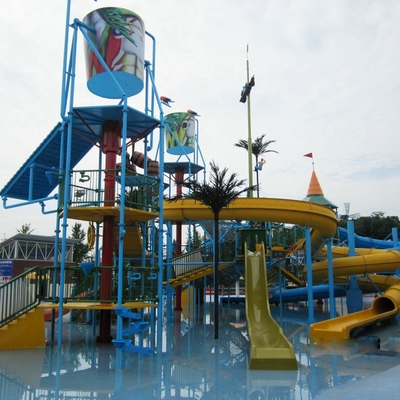 Gry wodne na świeżym powietrzu Place zabaw Water Park, Big Water House For 100 Riders OEM