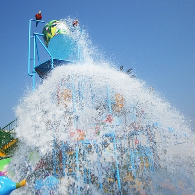 Gry wodne na świeżym powietrzu Place zabaw Water Park, Big Water House For 100 Riders OEM