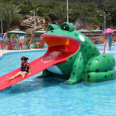 Frog Shape Water Pool Slajdy, Aqua Park Fiberglass Small Slide For Kids