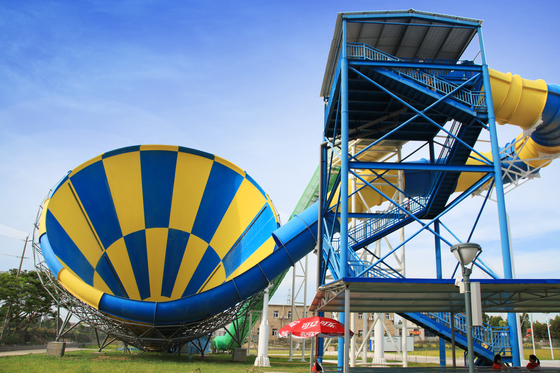 Funny Giant Super Tornado Water Slide , Capacity 720 Riders Per Hour for Aqua Park