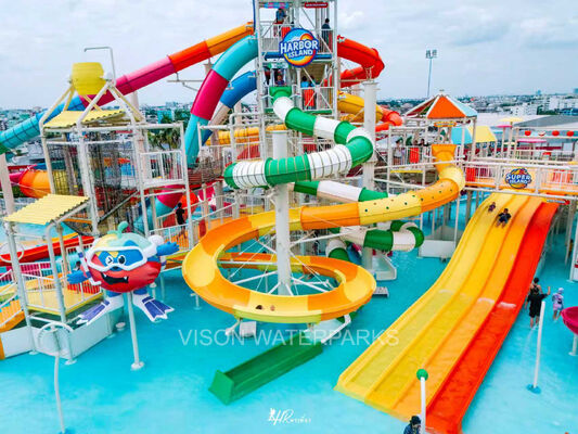 Aquapark z certyfikatem CE ISO z dostosowywanymi motywami do zabawy w wodzie, interaktywnymi zjeżdżalniami zapewniającymi bezpieczną zabawę i kolumnami ze stali ocynkowanej ogniowo