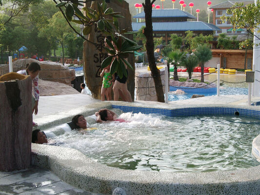 Corrosion-resistant SPA Hydrotherapy Equipment with Hot-dip Galvanized Steel Structure and Intelligent Control System